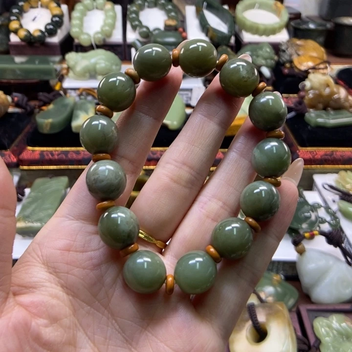 未镶嵌手串岫岩老玉（透闪石质玉）