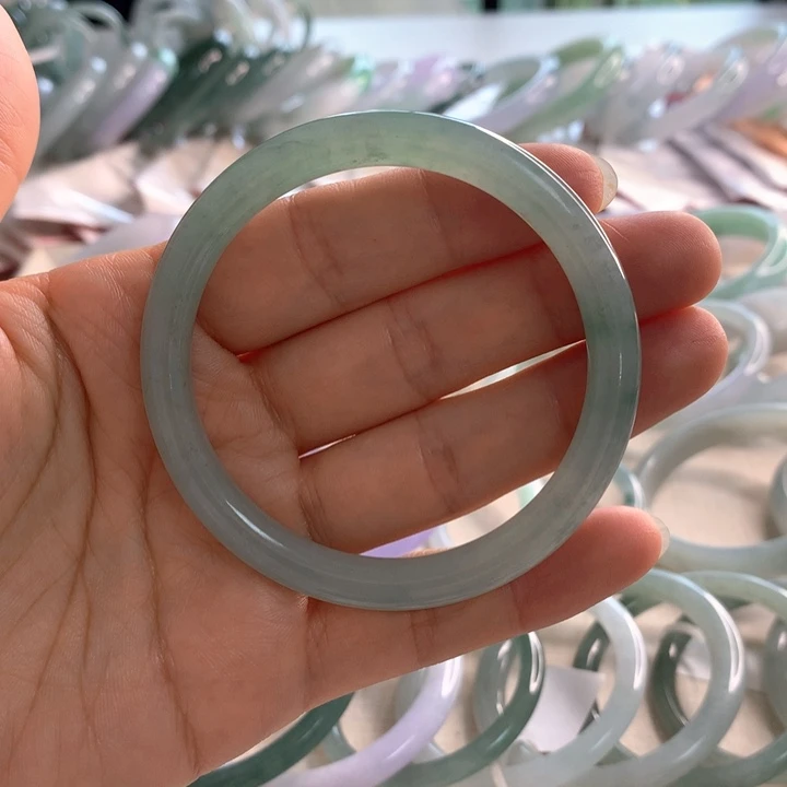 翡翠未镶嵌手镯圆条55