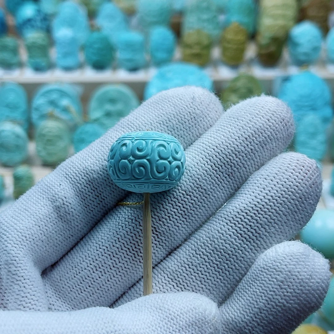 绿松石未镶嵌珠宝奇石