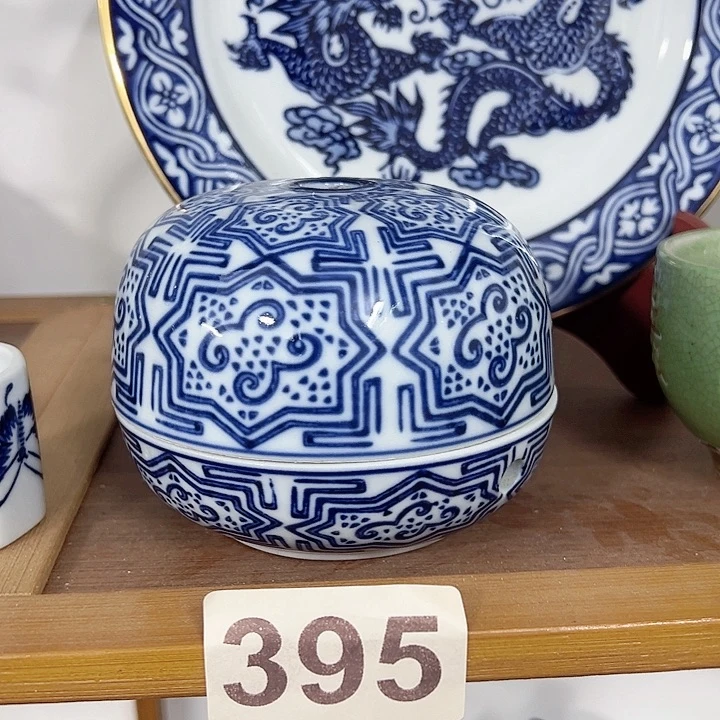 摆件青花瓷手工手绘高温釉下彩，摆件熏香炉