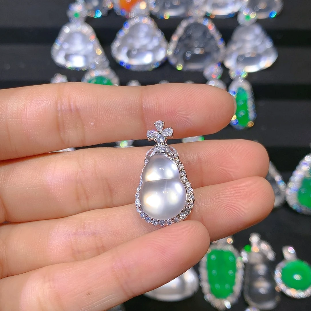 石英质玉颈饰合金