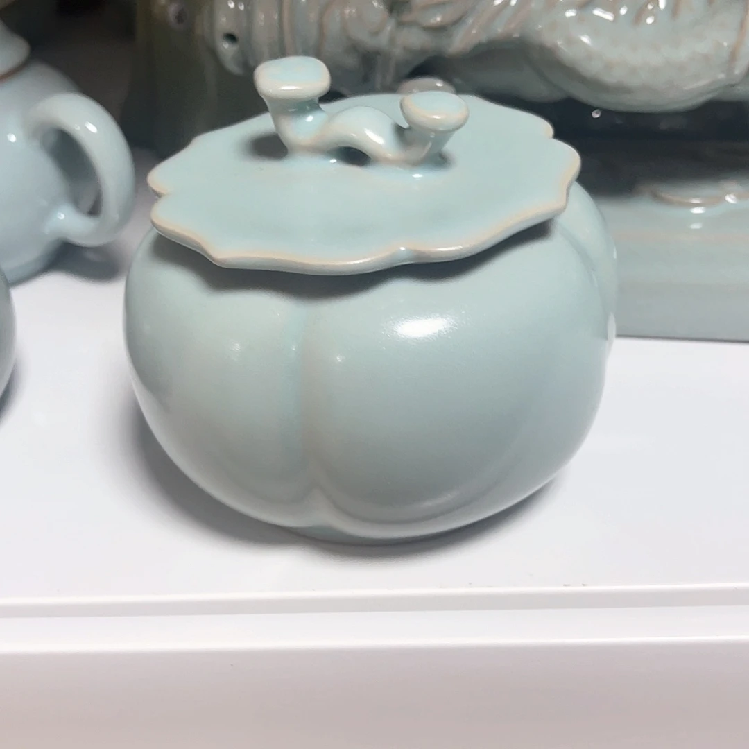 王***娘杯子仿古的风格也有着不同以往