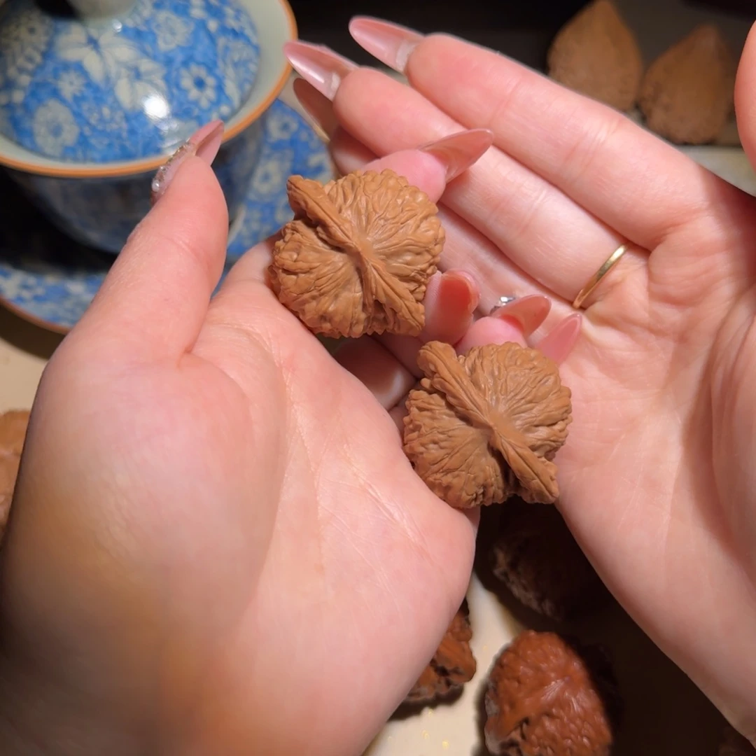 文玩核桃吊坠亏*39四座楼