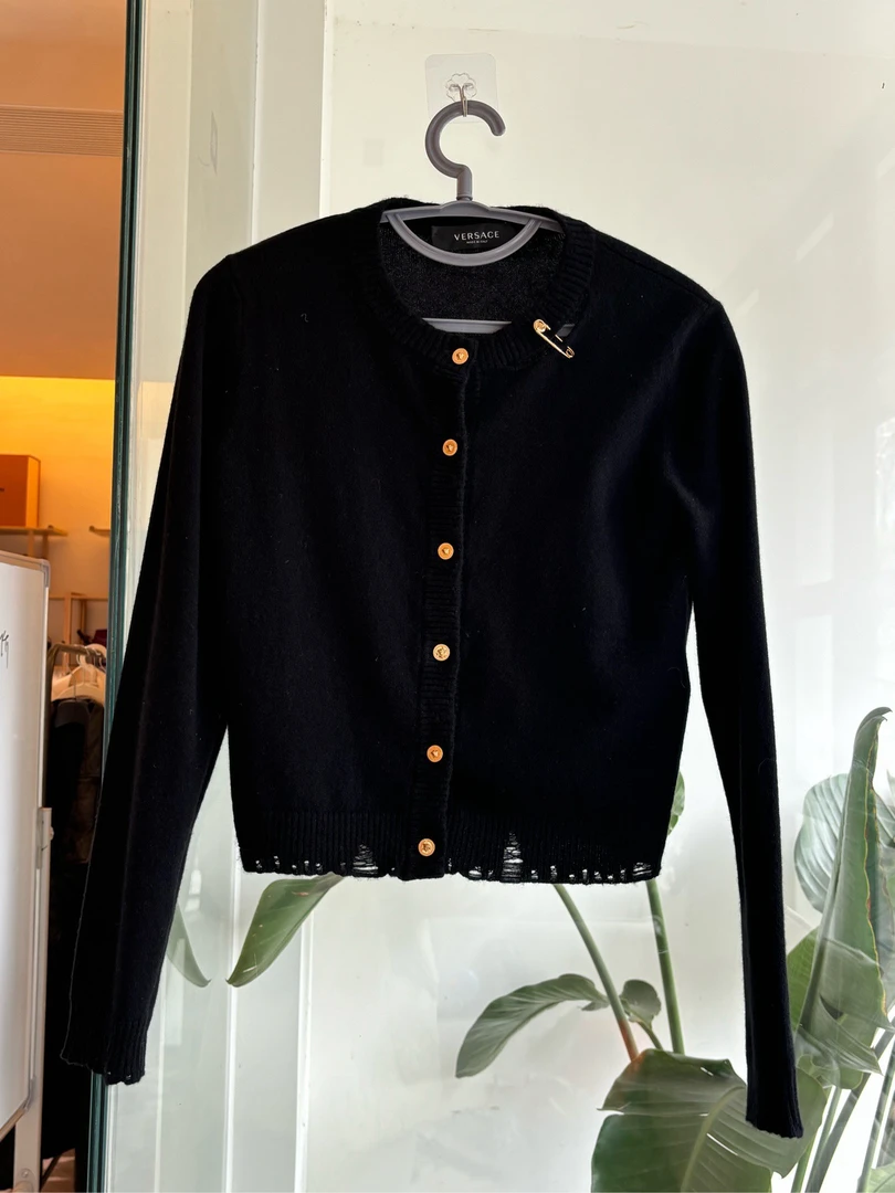 99新 VERSACE/范思哲 针织衫外套 38码