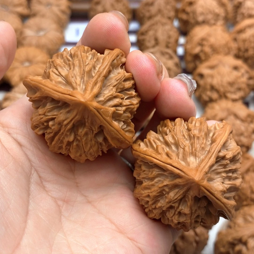 【闪购商品】文玩核桃把件42尺玉麒麟正丁