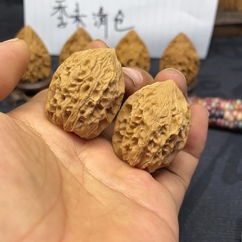 【闪购商品】文玩核桃把件野生鸡心福利