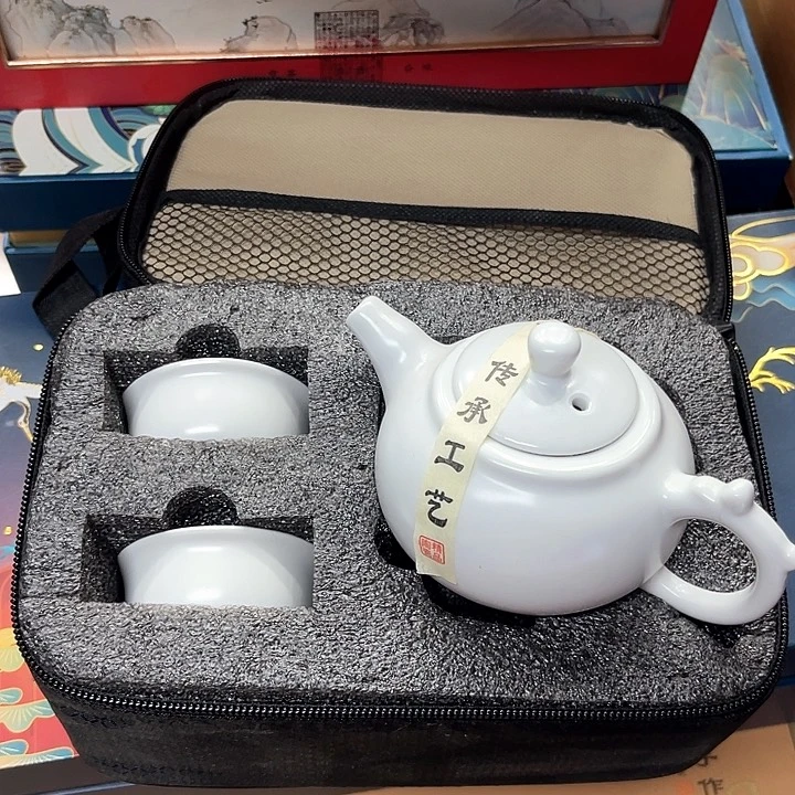 孤品茶具套装等。