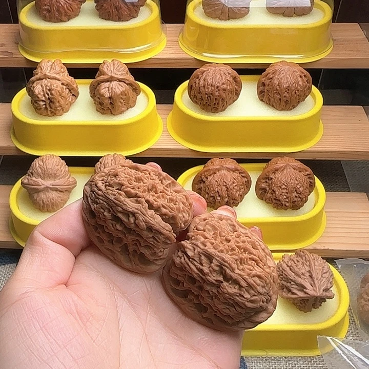 吊坠文玩核桃南疆石