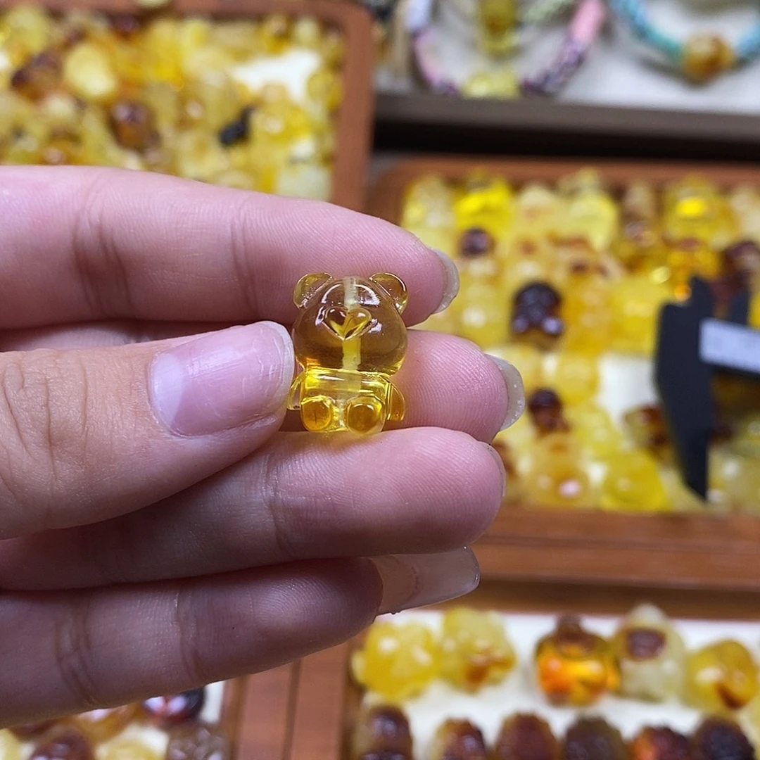 琥珀未镶嵌珠宝奇石