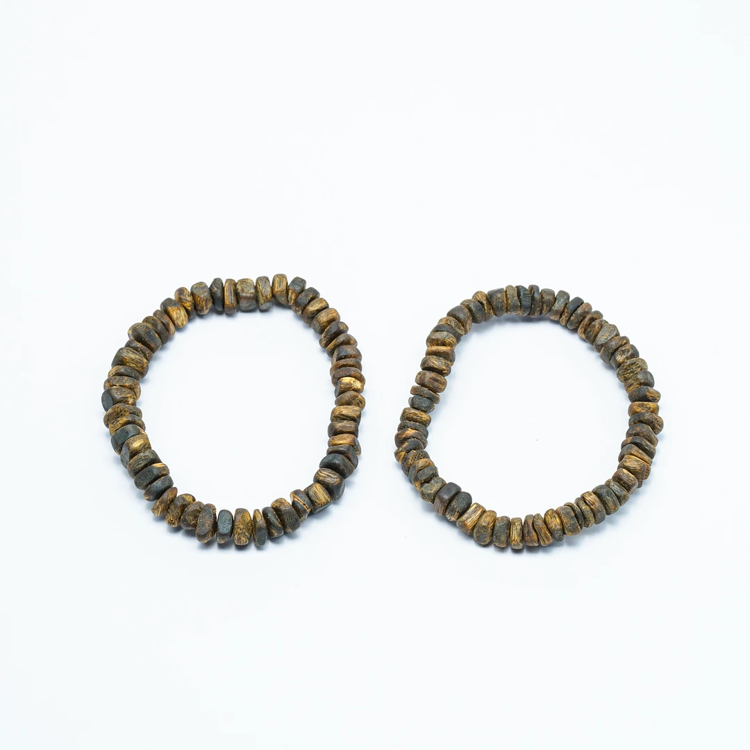 沉香莺歌岭绿奇楠沉水随形手串约7m+多样性发货发其一11250606-03