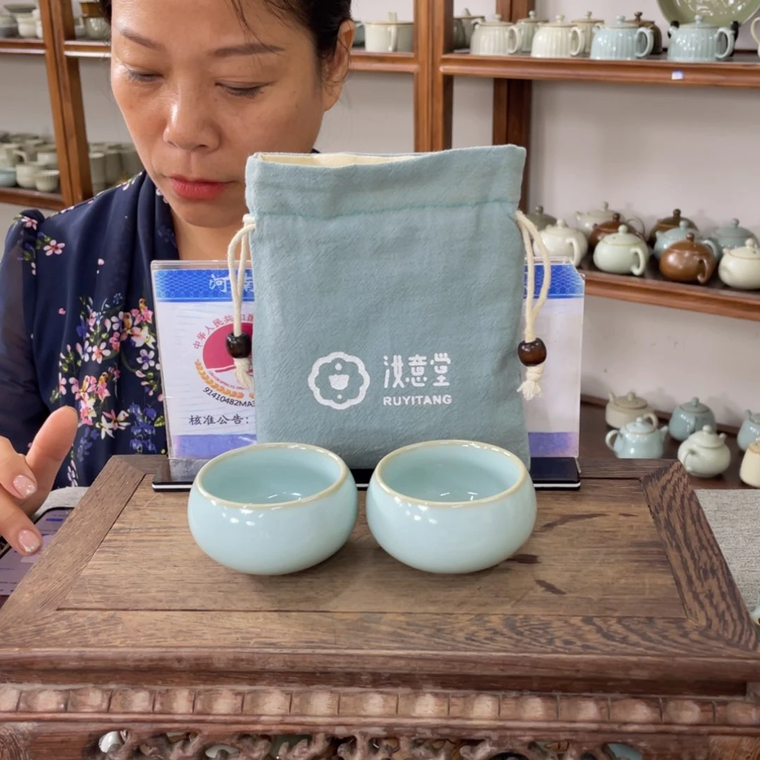 瓷片天青釉圆禅定杯一对