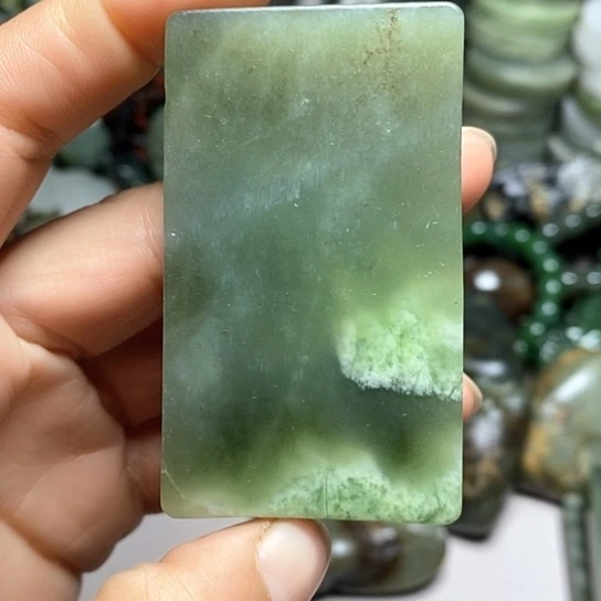 未镶嵌和田玉（糖玉）珠宝半成品