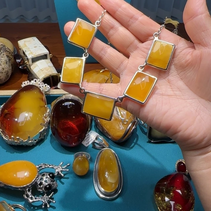 琥珀未镶嵌颈饰波兰设计款款琥珀蜜蜡