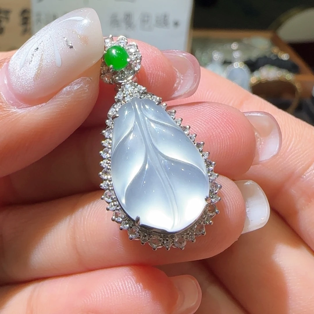 【闪购商品】翡翠颈饰18K金镶嵌缅甸