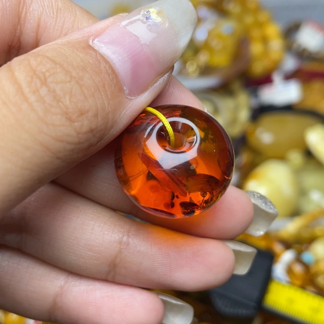 未镶嵌琥珀珠宝奇石