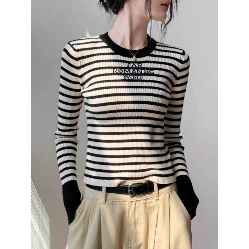 字母圆领条纹针织衫长袖女2025秋季新款爆款修身显瘦撞色T恤上衣