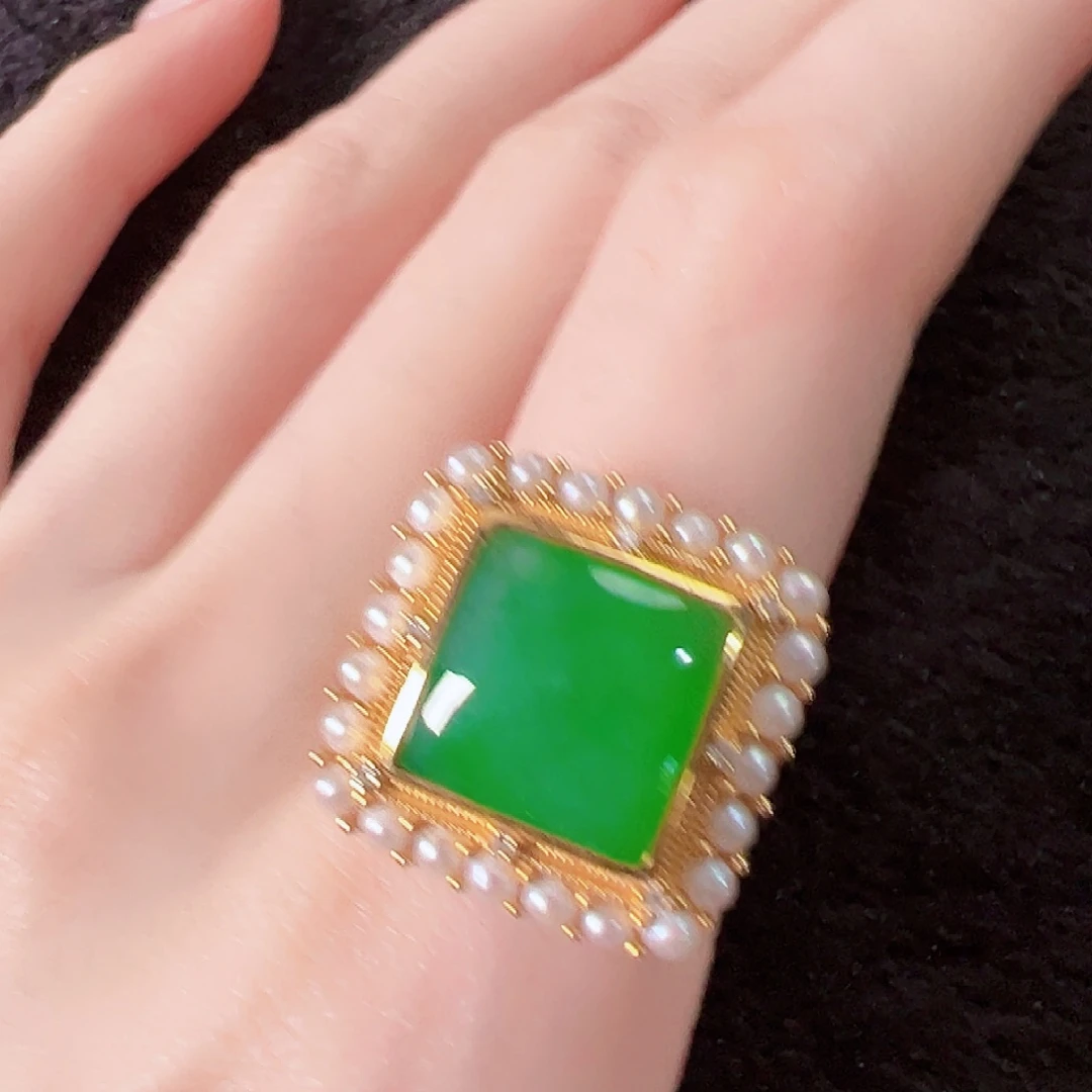 那***伤翡翠18K金镶嵌戒指签收后24小时鉴赏期