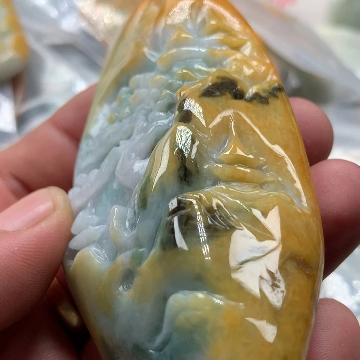 翡翠未镶嵌颈饰保真天然a货翡翠