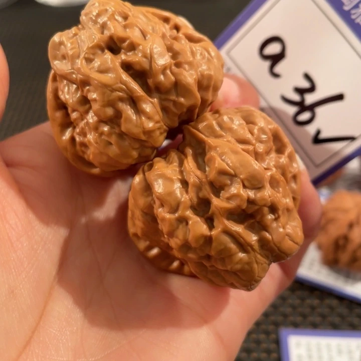 把件文玩核桃36号4.2蛤蟆，肚4.5