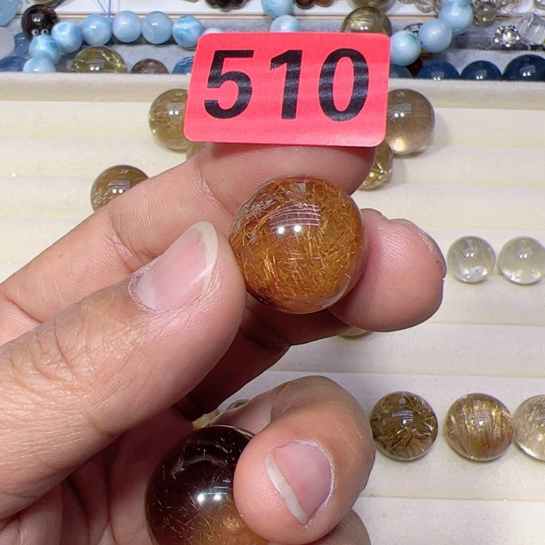 水晶颈饰未镶嵌犹**开打孔就不退不换