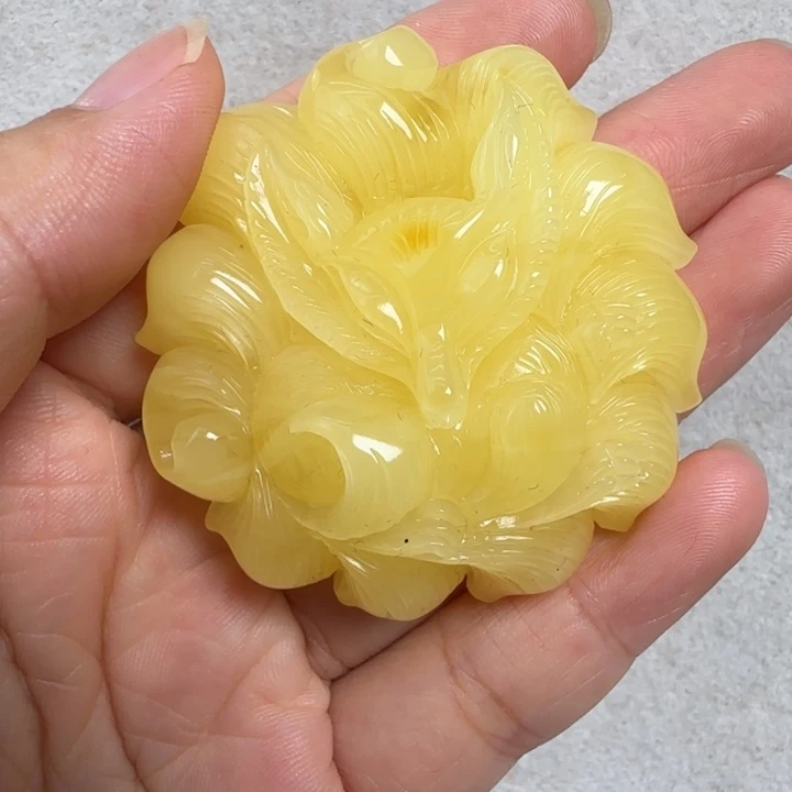 蜜蜡未镶嵌珠宝奇石
