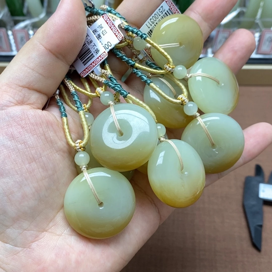 和田玉未镶嵌吊坠(不含链)多样性拍一发一