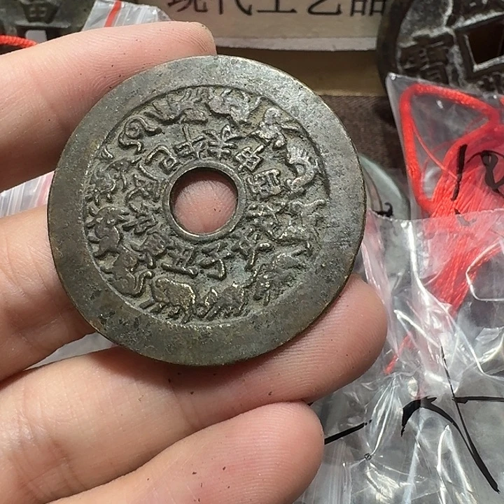 博***藏铜现代工艺品花钱