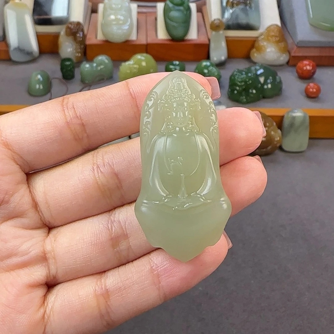 【闪购商品】定制和田玉净瓶观音