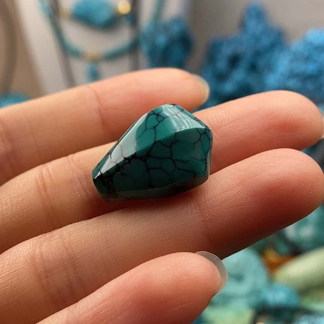 绿松石未镶嵌珠宝半成品