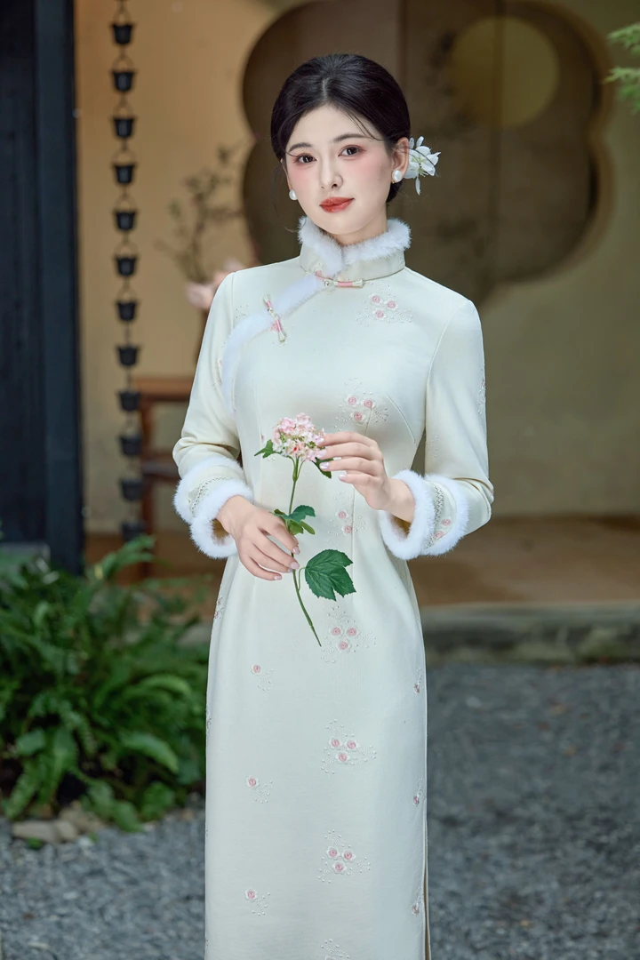 姑苏绮梦【初恋】冬季麂皮绒新中式加绒低开叉旗袍Q274