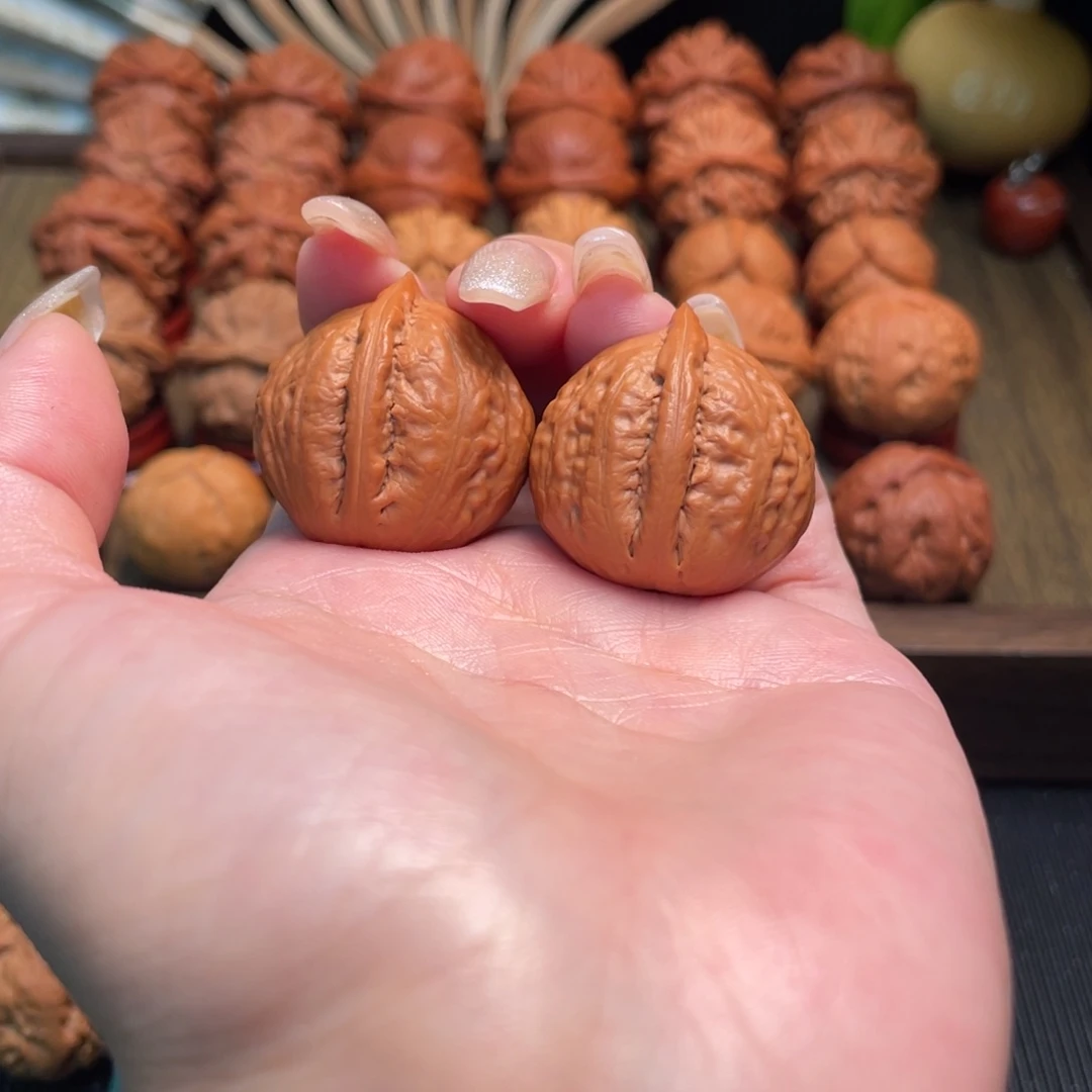 把件文玩核桃红豆