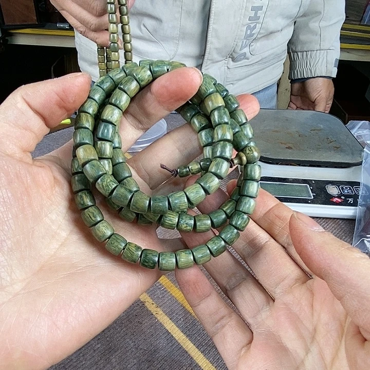 维腊木（绿檀）群**舞381一条