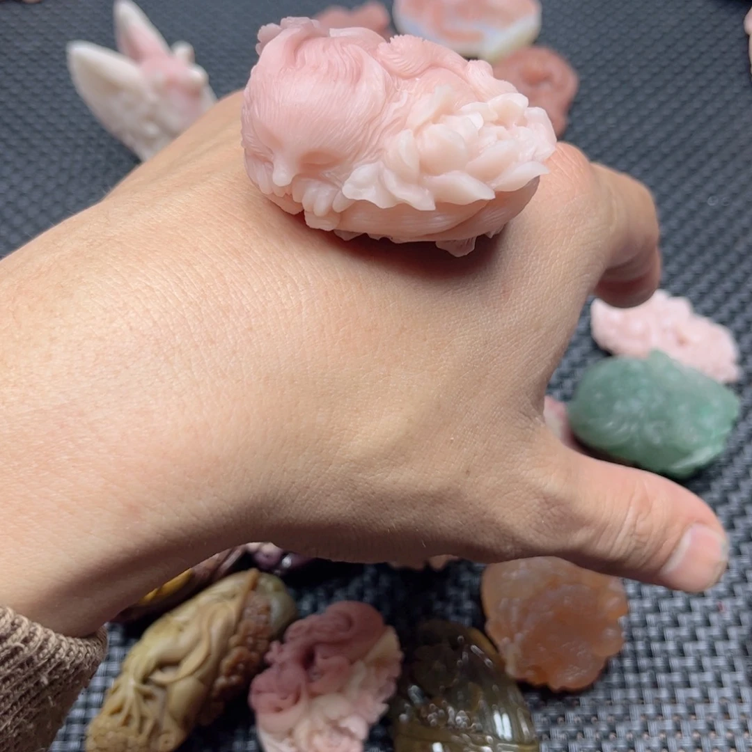 石英质玉颈饰未镶嵌若*ツ