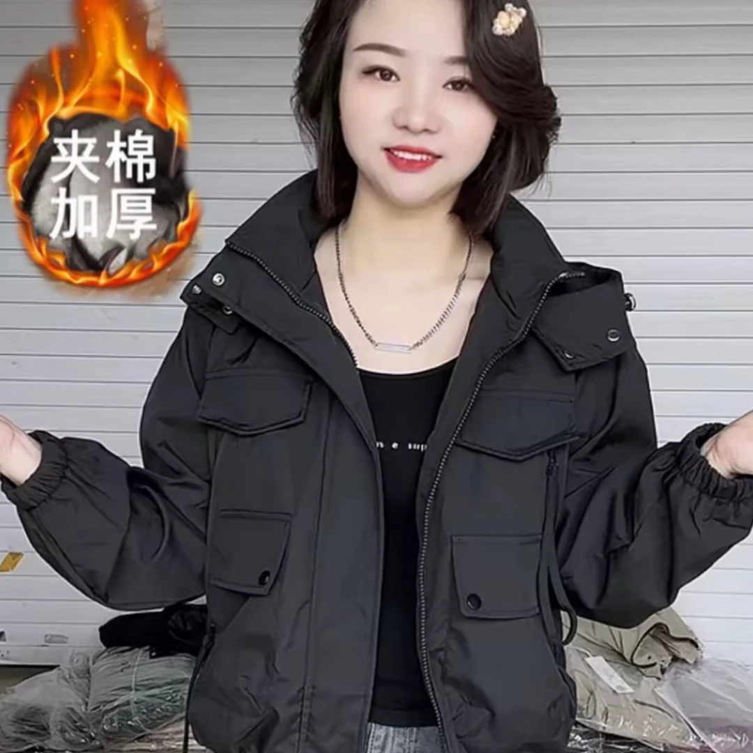 2025秋冬新款拉链大口袋连帽宽松显瘦短款时尚休闲冲锋衣外套夹克