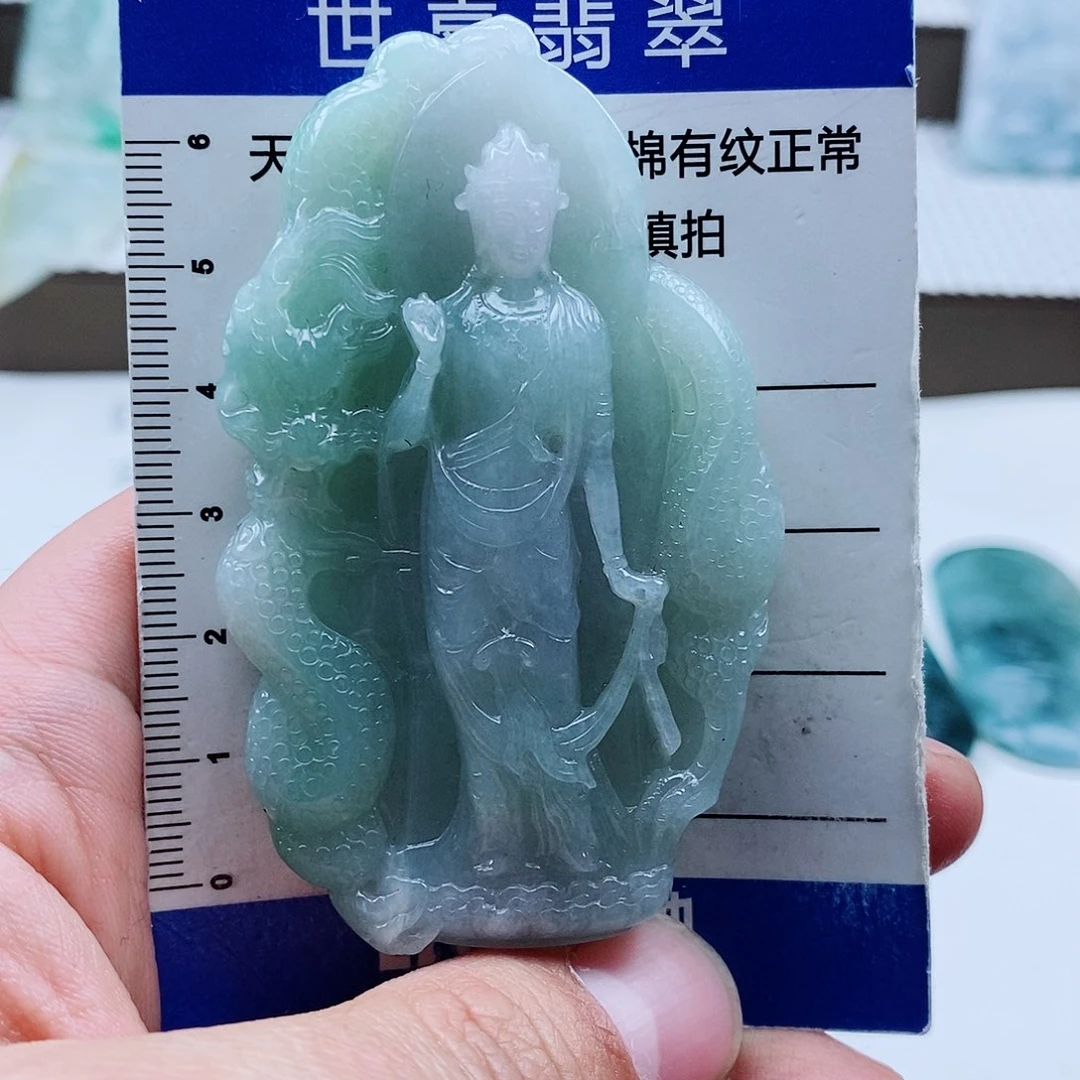 翡翠颈饰未镶嵌猪*翡翠