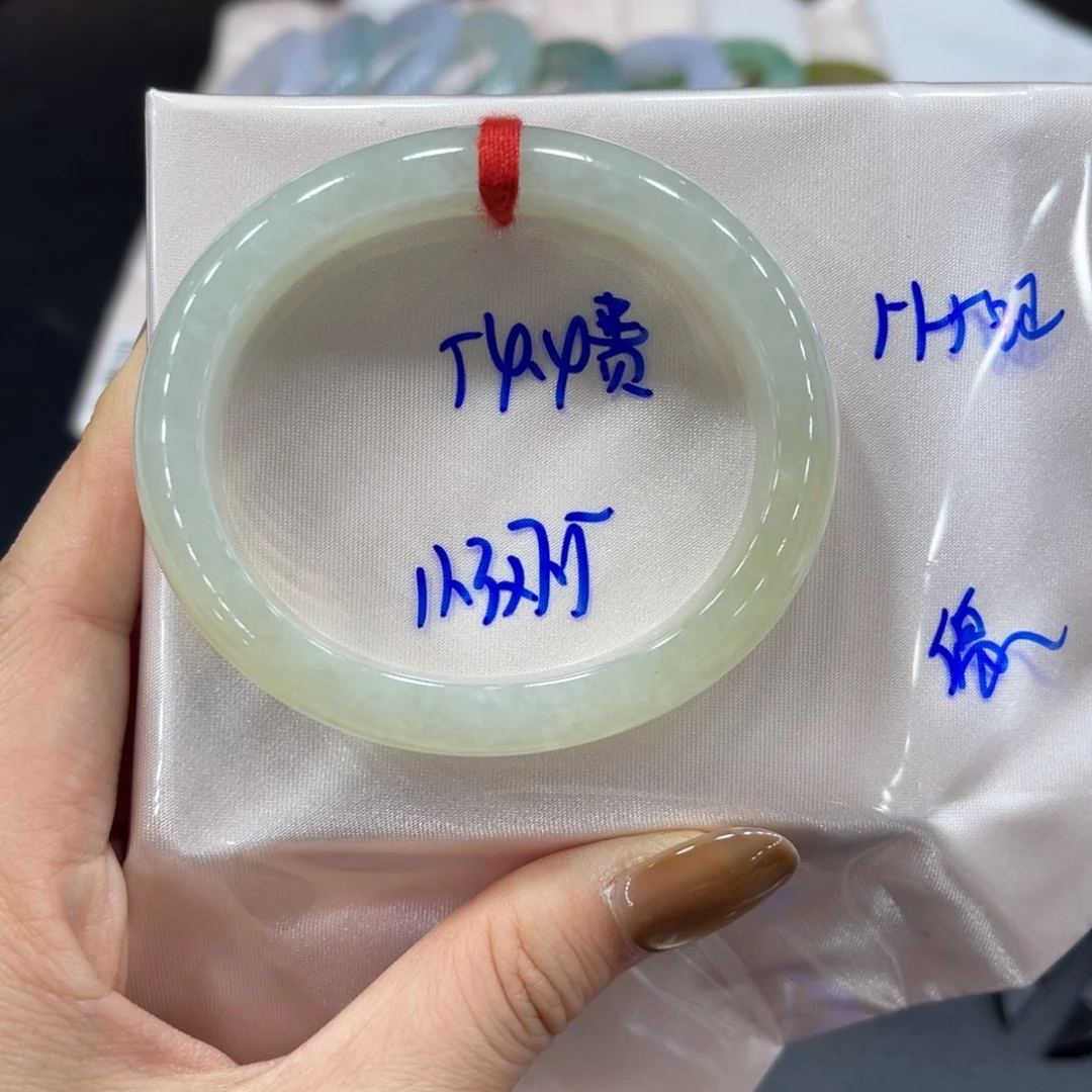 未镶嵌手镯翡翠翡翠