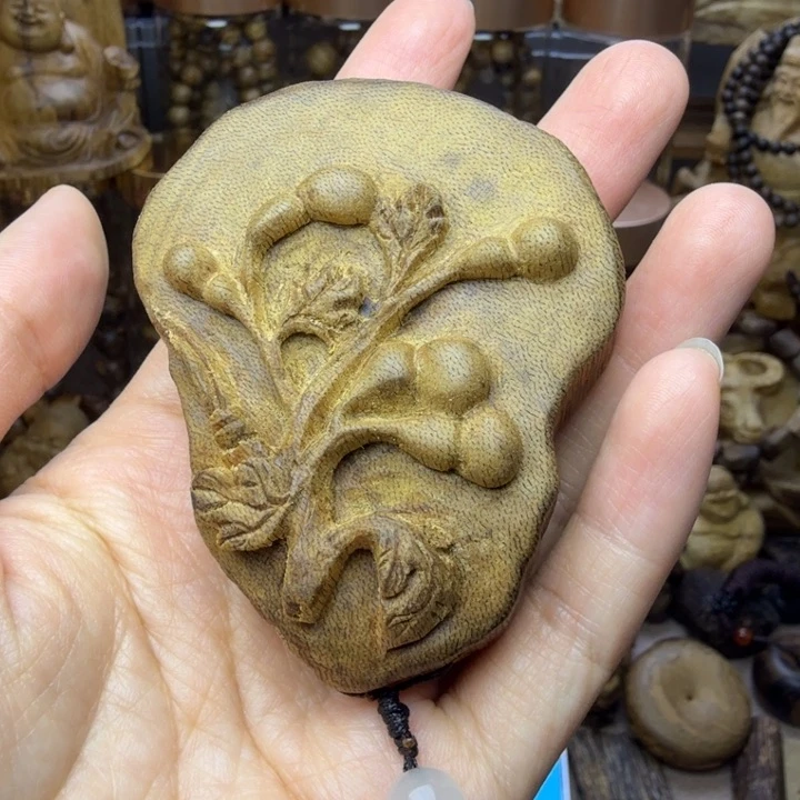 沉香碎屑沉香柬埔寨沉香葫芦手把件