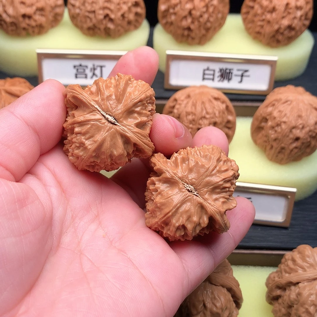 吊坠文玩核桃588号白狮子37