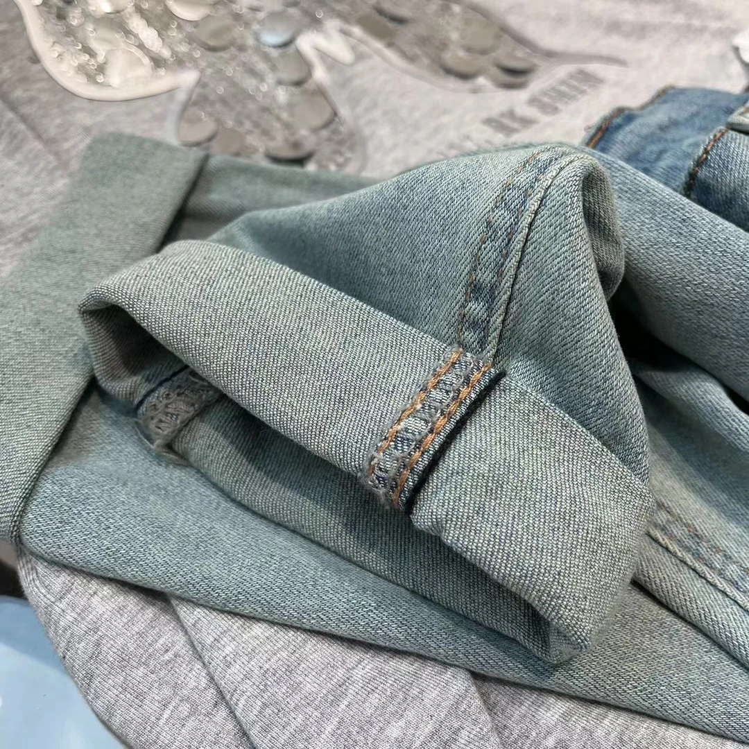 W00688新款牛仔裤（新款出厂扣眼已开，裤脚挽起，介意勿拍）