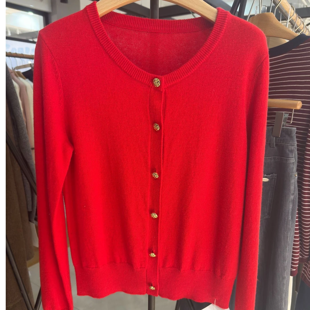 小众圆领红色针织衫