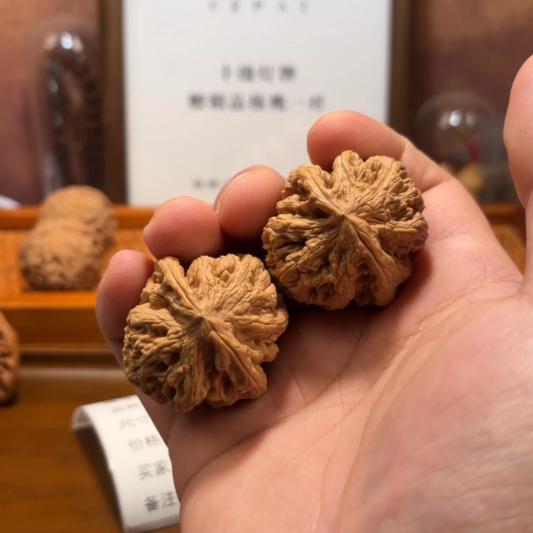 吊坠文玩核桃粗筋Q6237