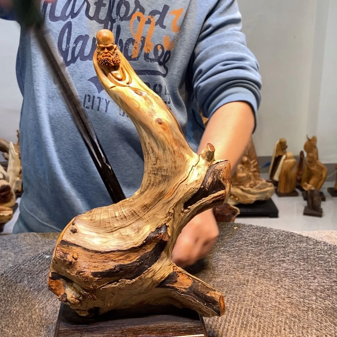 柏木（崖柏）进来点点关注