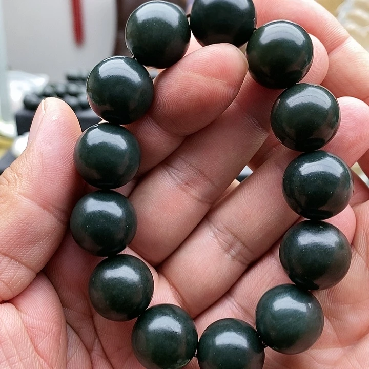 【闪购商品】未镶嵌手链和田玉18油青