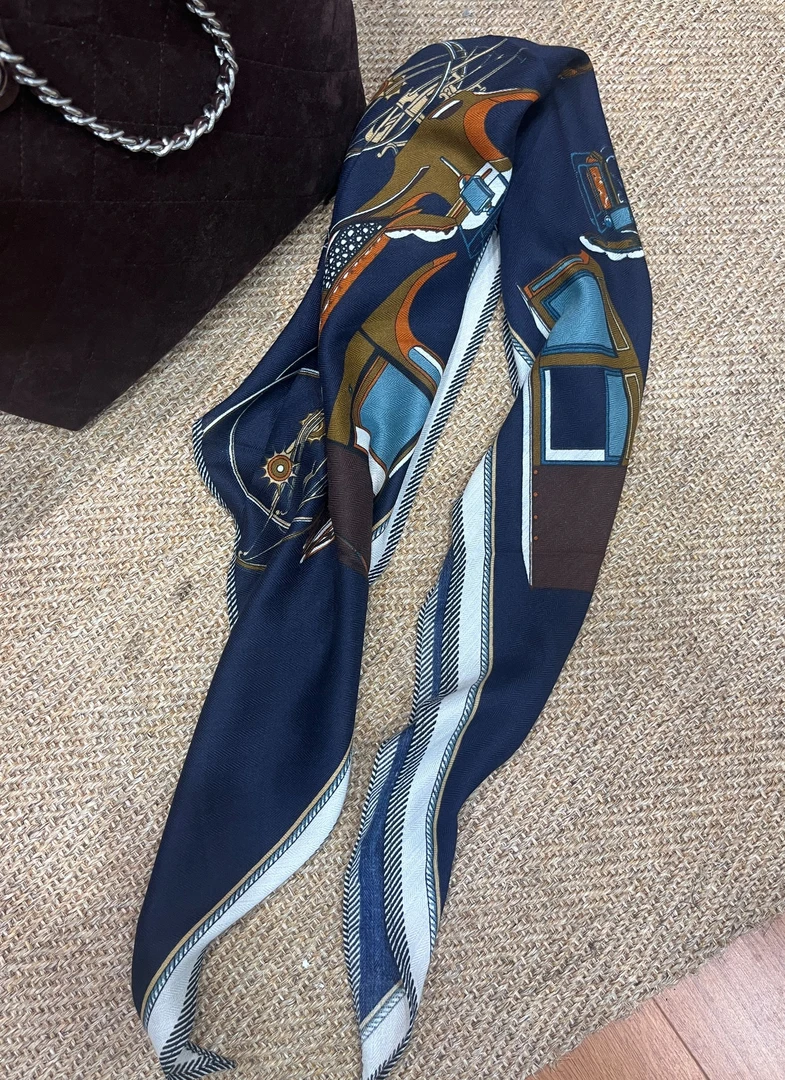 YYOUHAN 2025新款小众简约女士丝巾小清新气质百搭丝巾 2508C5047