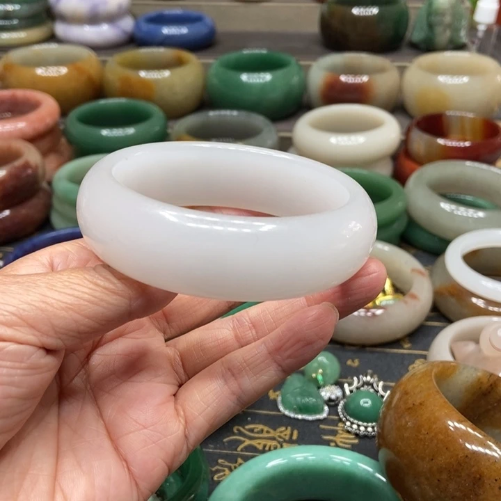 石英质玉手镯未镶嵌t*w