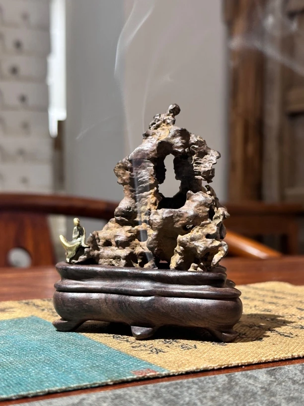 太湖水石 香炉 苍山独幽