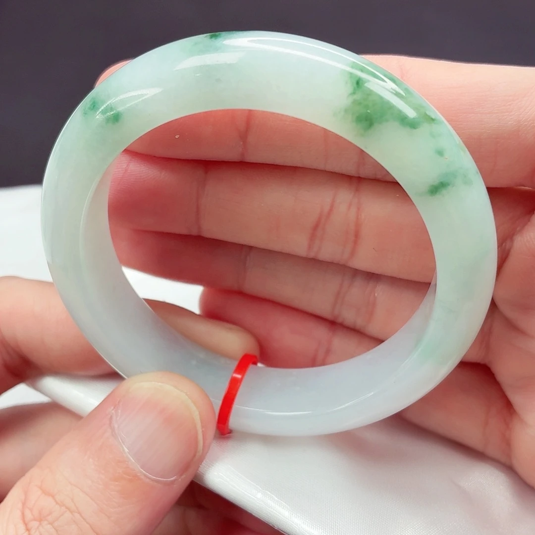 翡翠未镶嵌手镯53.5圈