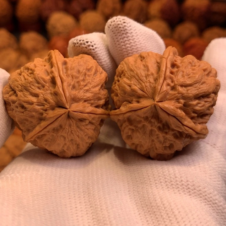 文玩核桃吊坠23……….