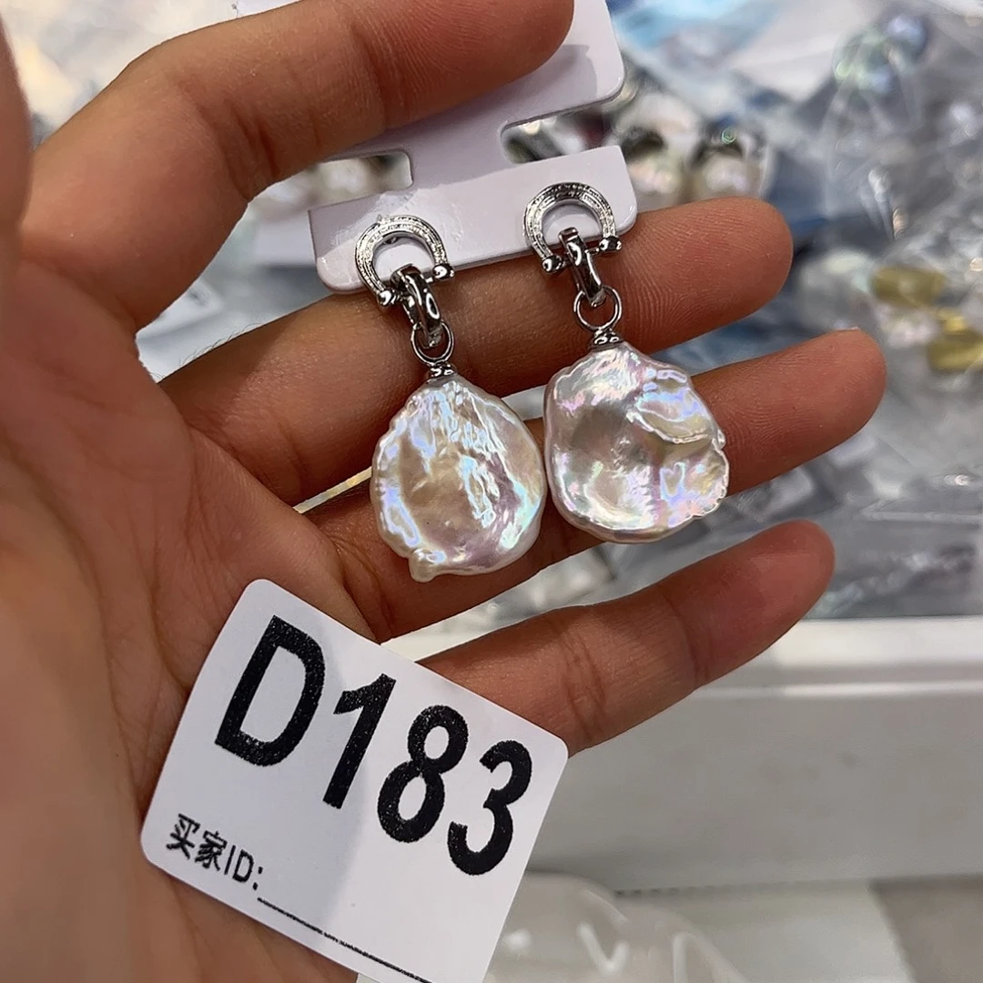 合金耳饰淡水珍珠