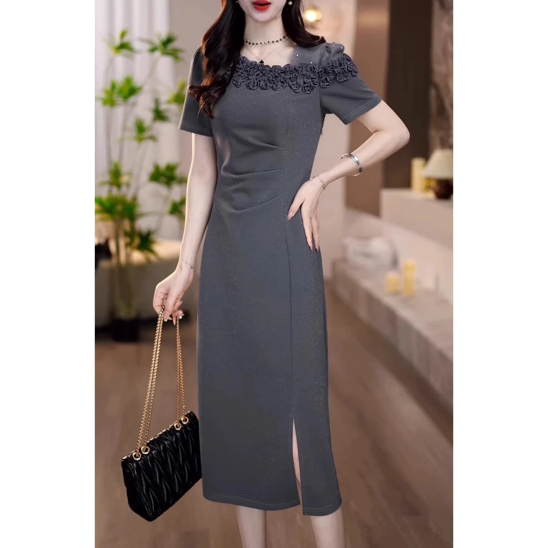 2025夏季新品显瘦气质修身复古裙子收腰短袖百搭日常通勤连衣裙女